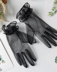 Luvas Noir Élégance