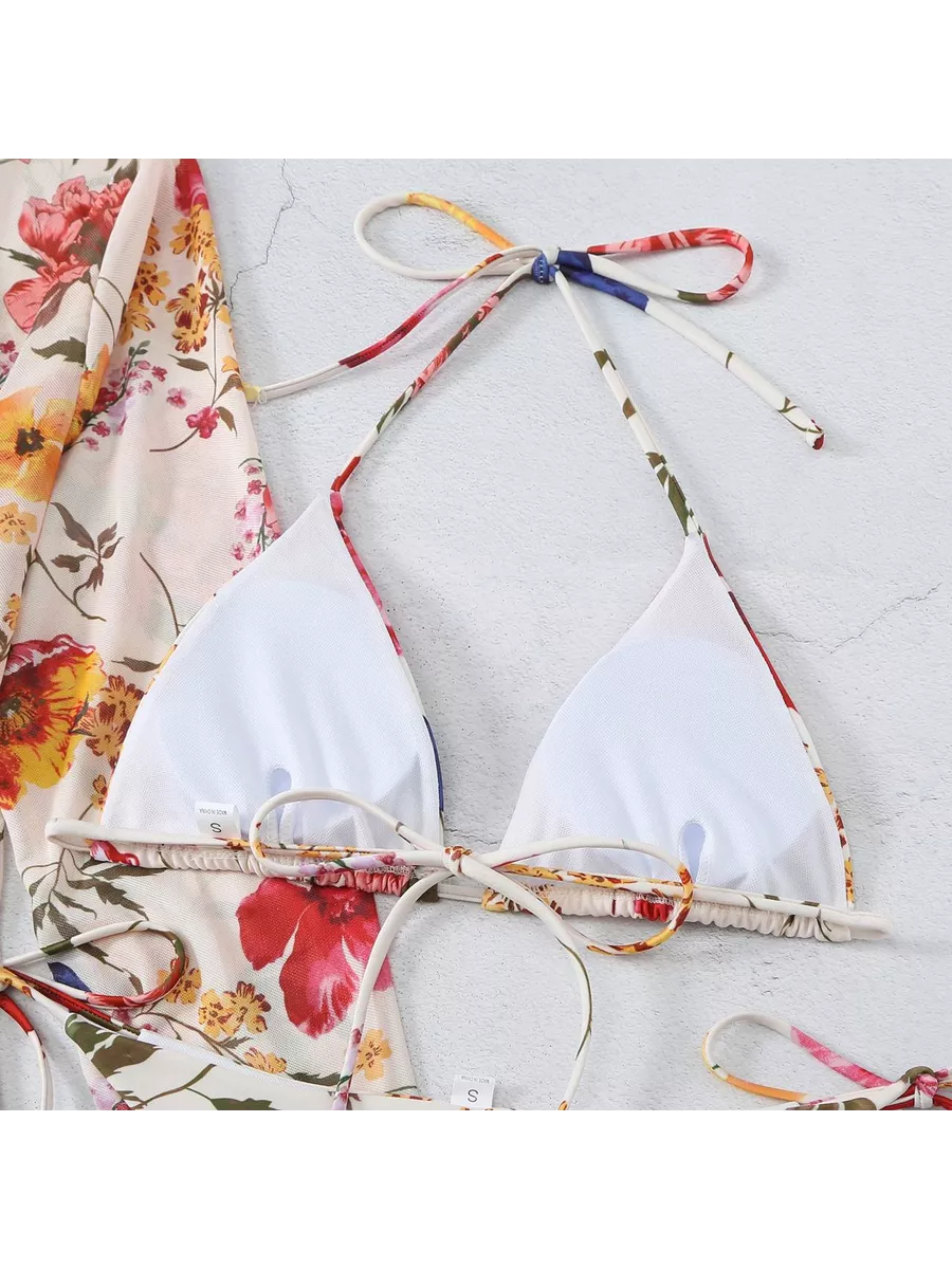 Conjunto Bíquini e Saída de Praia Palm Leaves