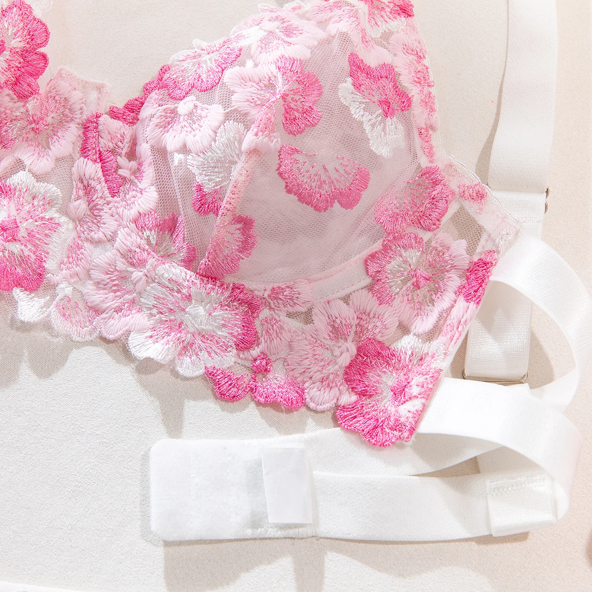 Lingerie Bella Charm