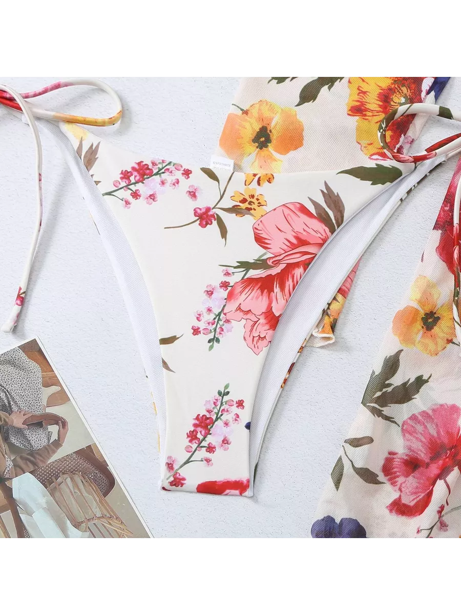 Conjunto Bíquini e Saída de Praia Palm Leaves