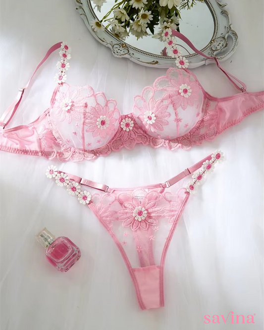 Lingerie Daisy