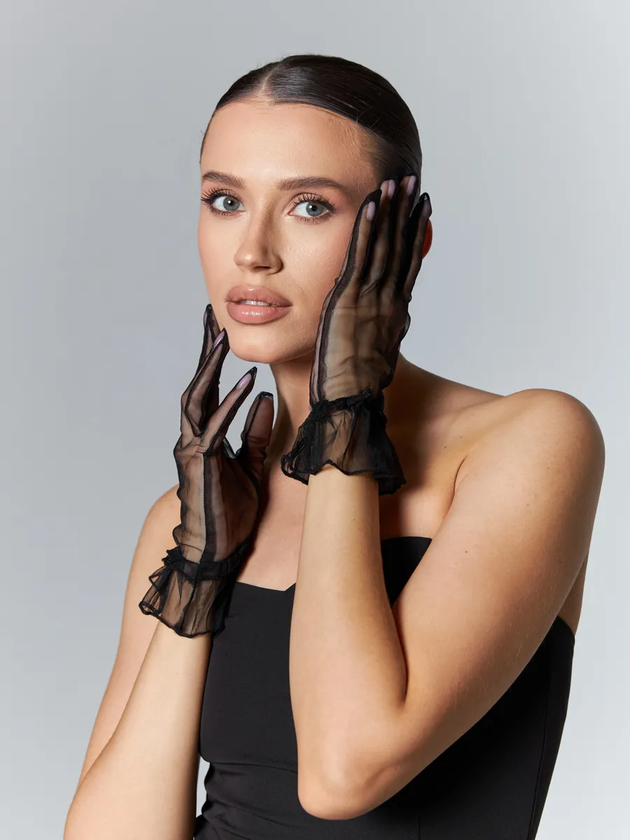Luvas Noir Élégance