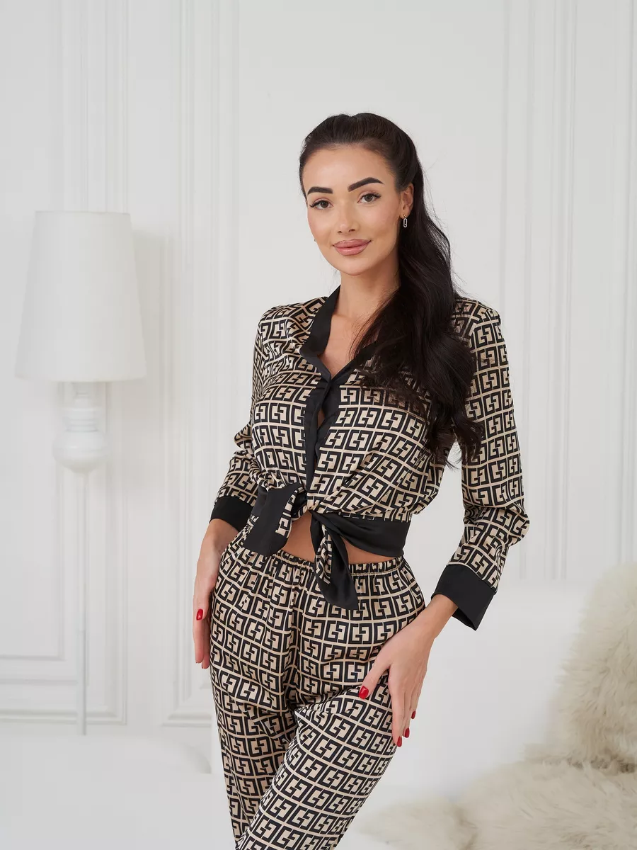 Pijama Longo Luxe Monogram
