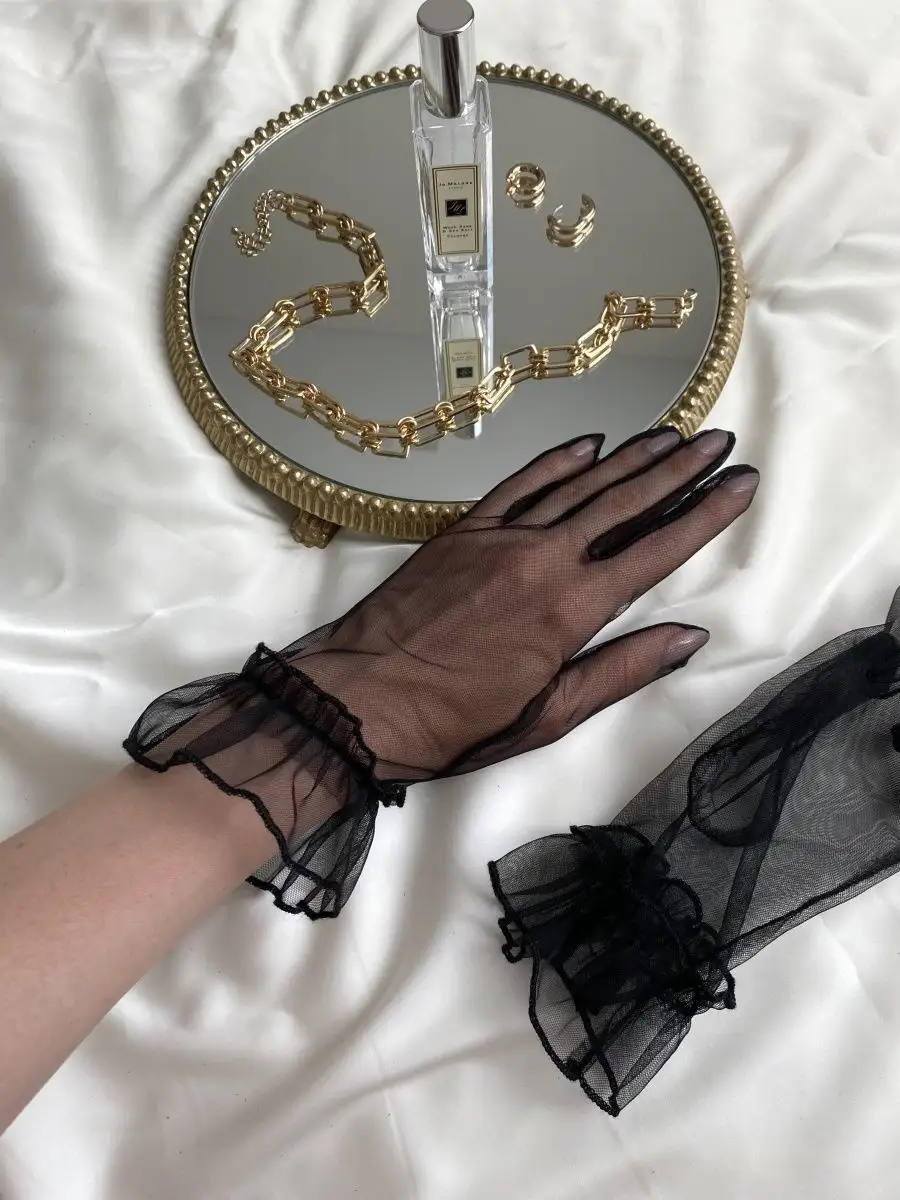 Luvas Noir Élégance