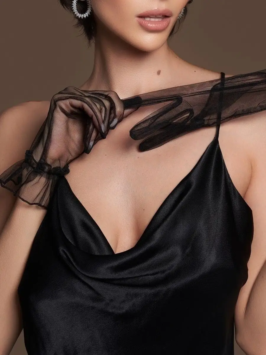 Luvas Noir Élégance