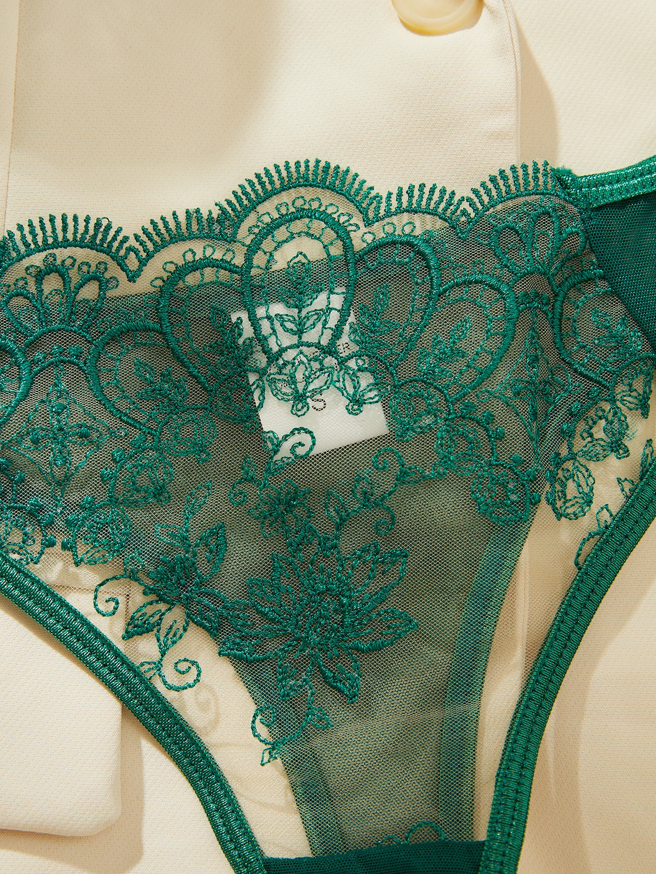 Lingerie Flor de Esmeralda