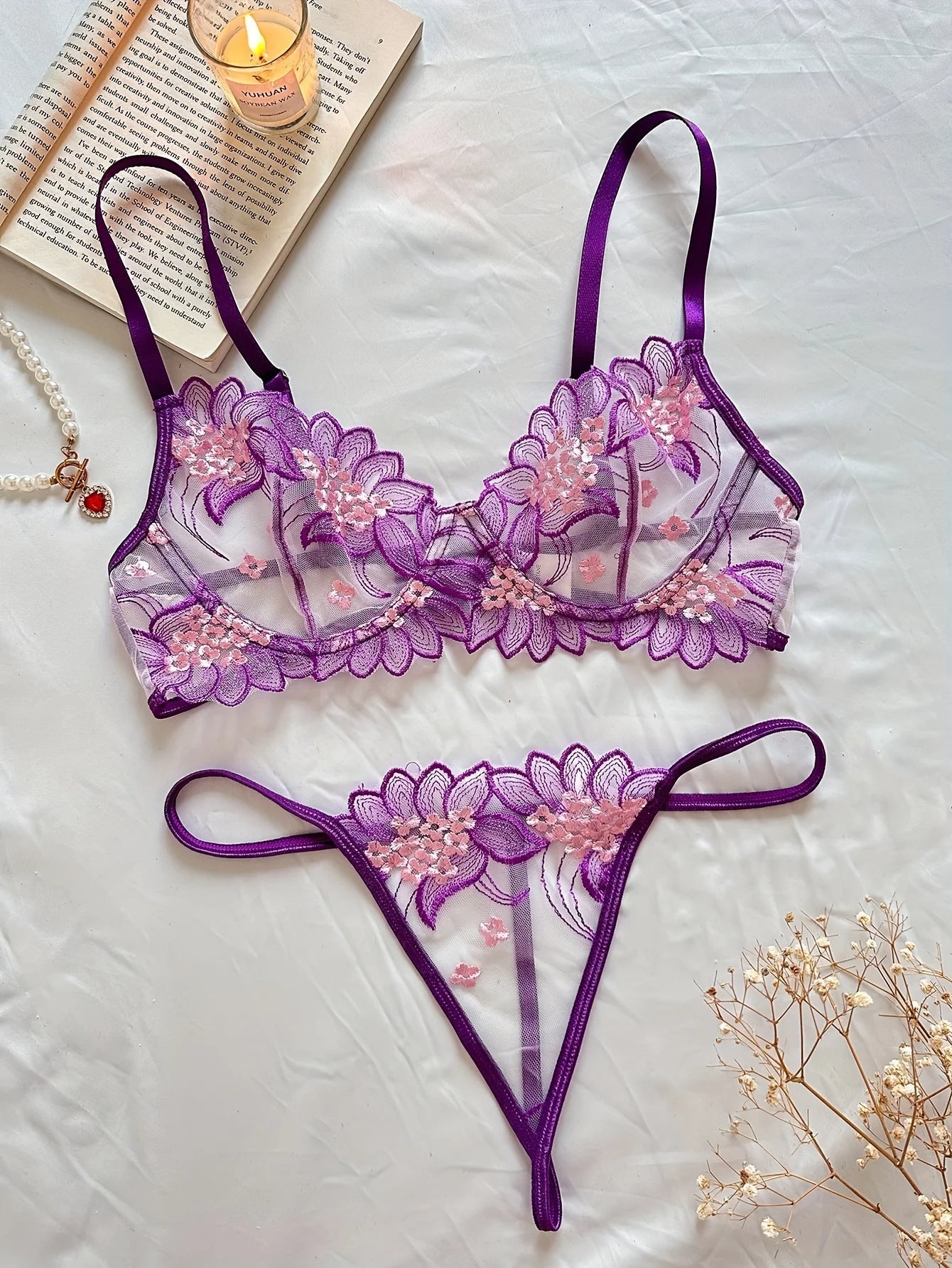 Lingerie Hera Monks