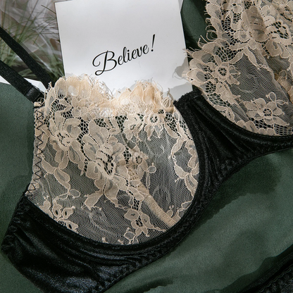 Lingerie Desert Night