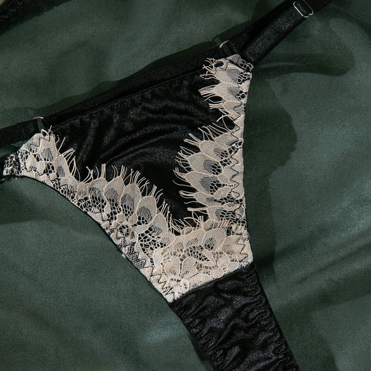 Lingerie Desert Night