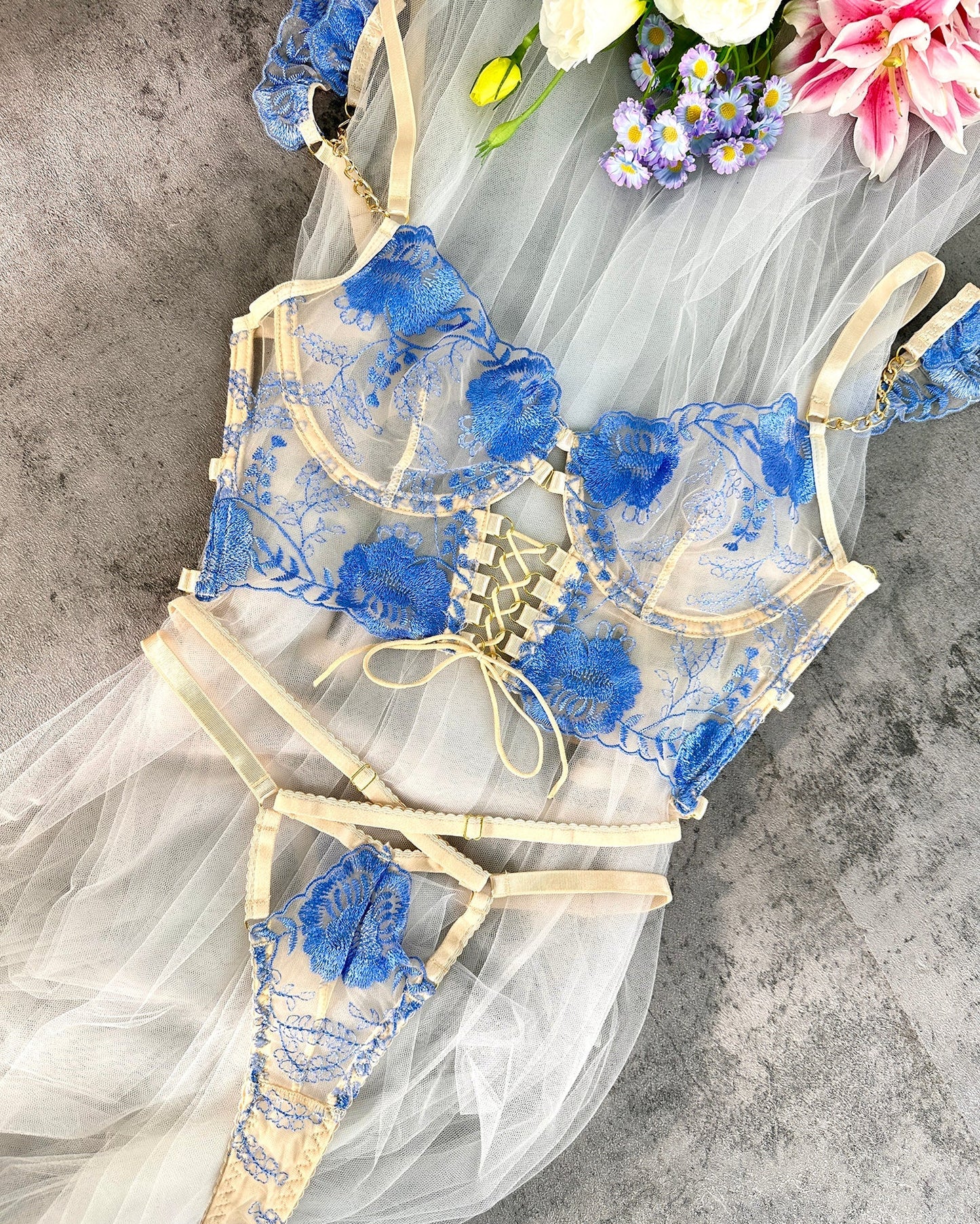 Lingerie Alice no País das Maravilhas