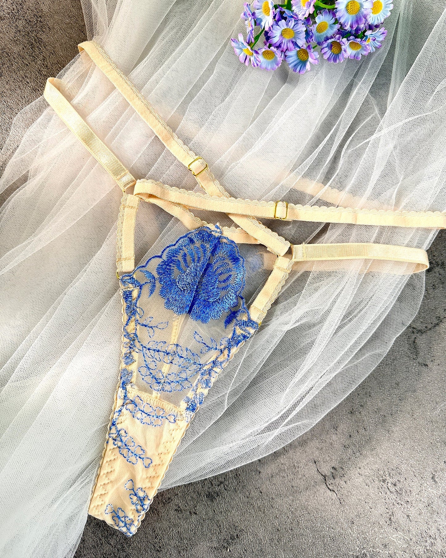 Lingerie Alice no País das Maravilhas