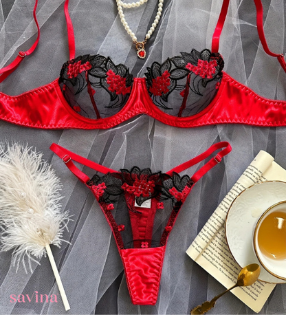 Lingerie Felicity