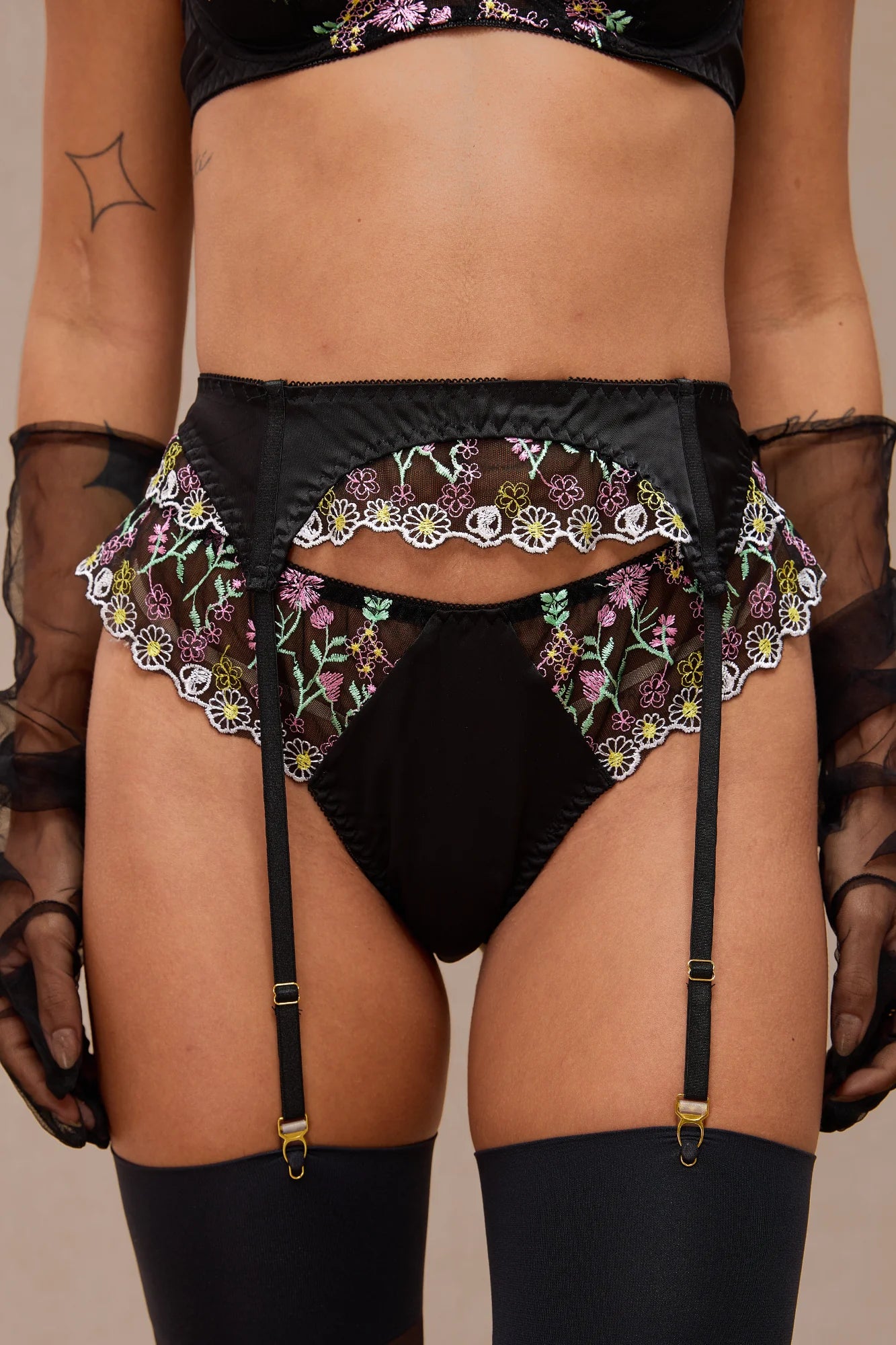 Lingerie Noir Jardin