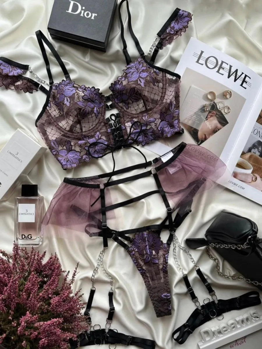 Lingerie Malévola