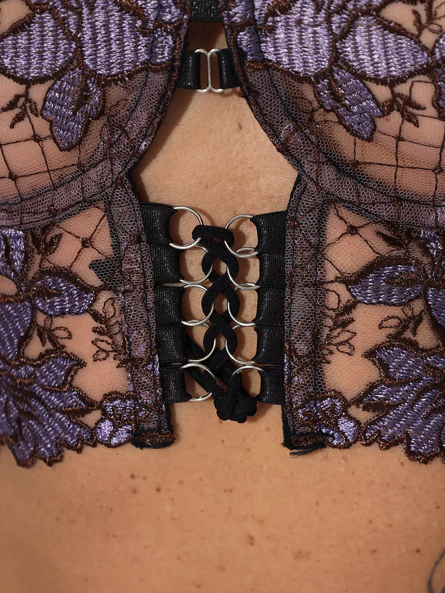 Lingerie Malévola
