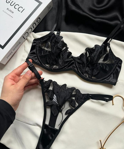 Lingerie Tempina Black: Close no acabamento impecável, detalhes que fazem a diferença.