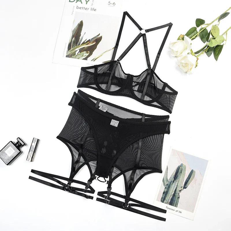 Lingerie Tulle Karissa: Look completo sensual, para momentos especiais e inesquecíveis.