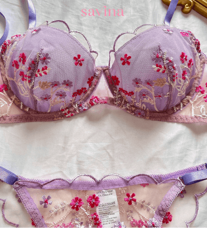 Lingerie Uvênia: Conforto e qualidade premium para uma noite especial e elegante.