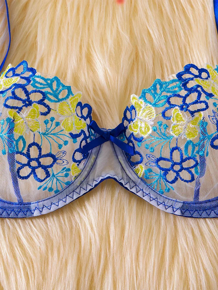 Look completo com a lingerie Vellena, para uma impressão duradoura.