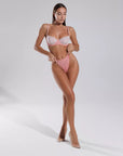Guia de tamanhos da lingerie Yummy SAVINA, encontre o tamanho perfeito para você.
