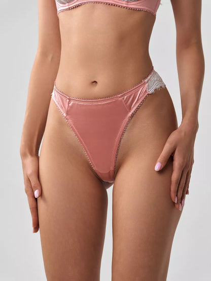 Lingerie Yummy embalada para presente, surpreenda quem você ama