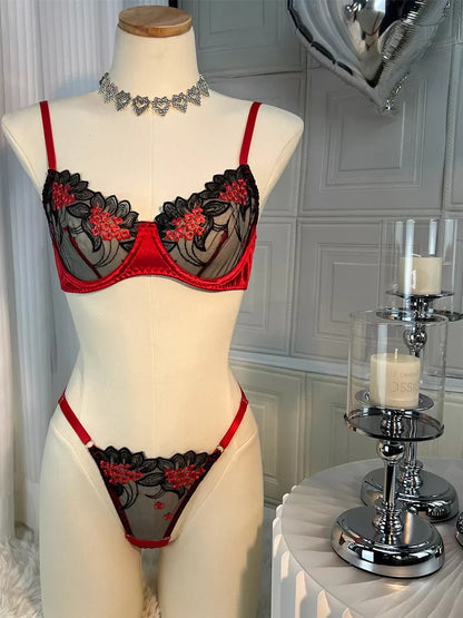 Lingerie Felicity